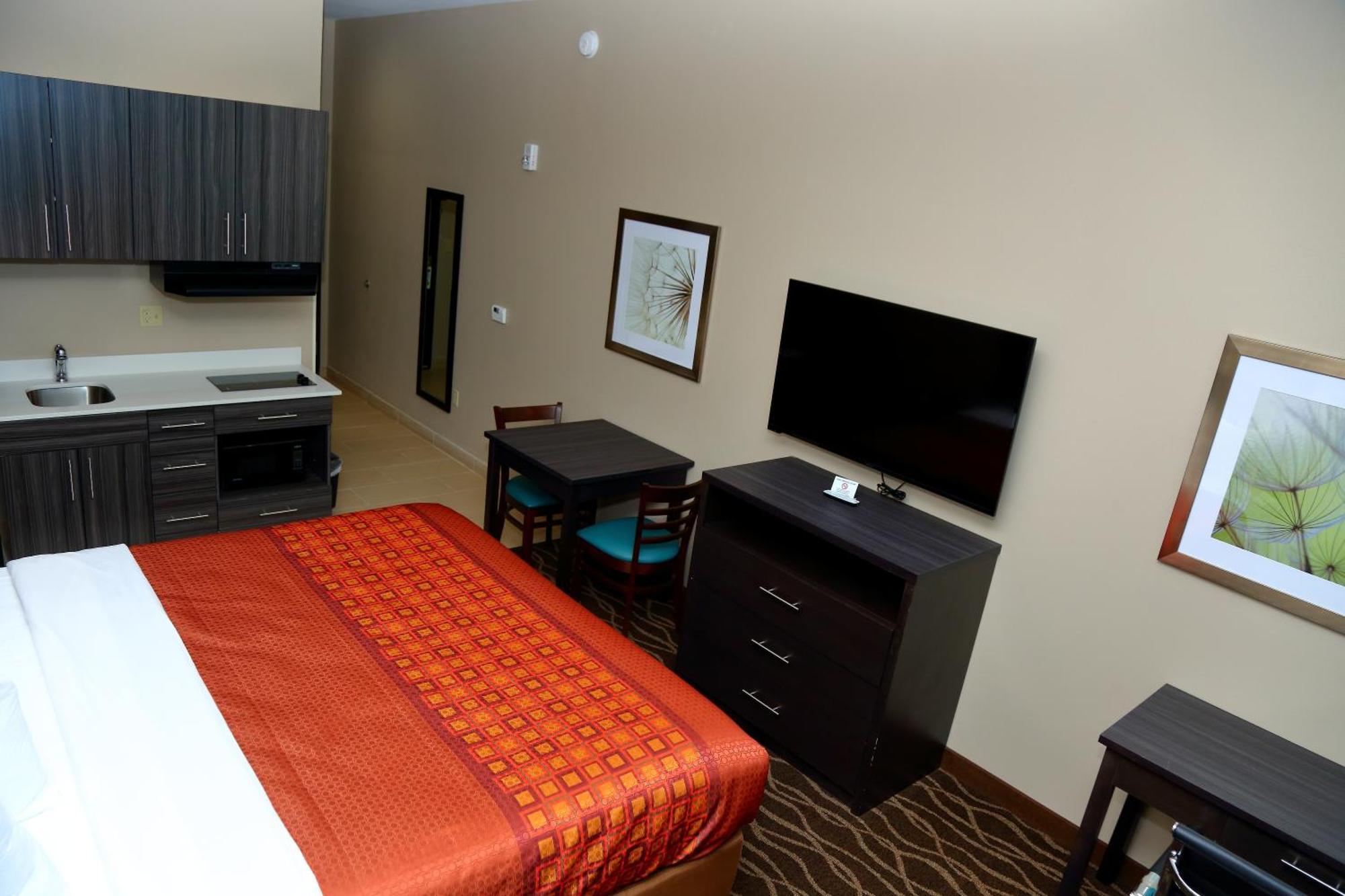 Americas Best Value Inn & Suites-Prairieville Bagian luar foto