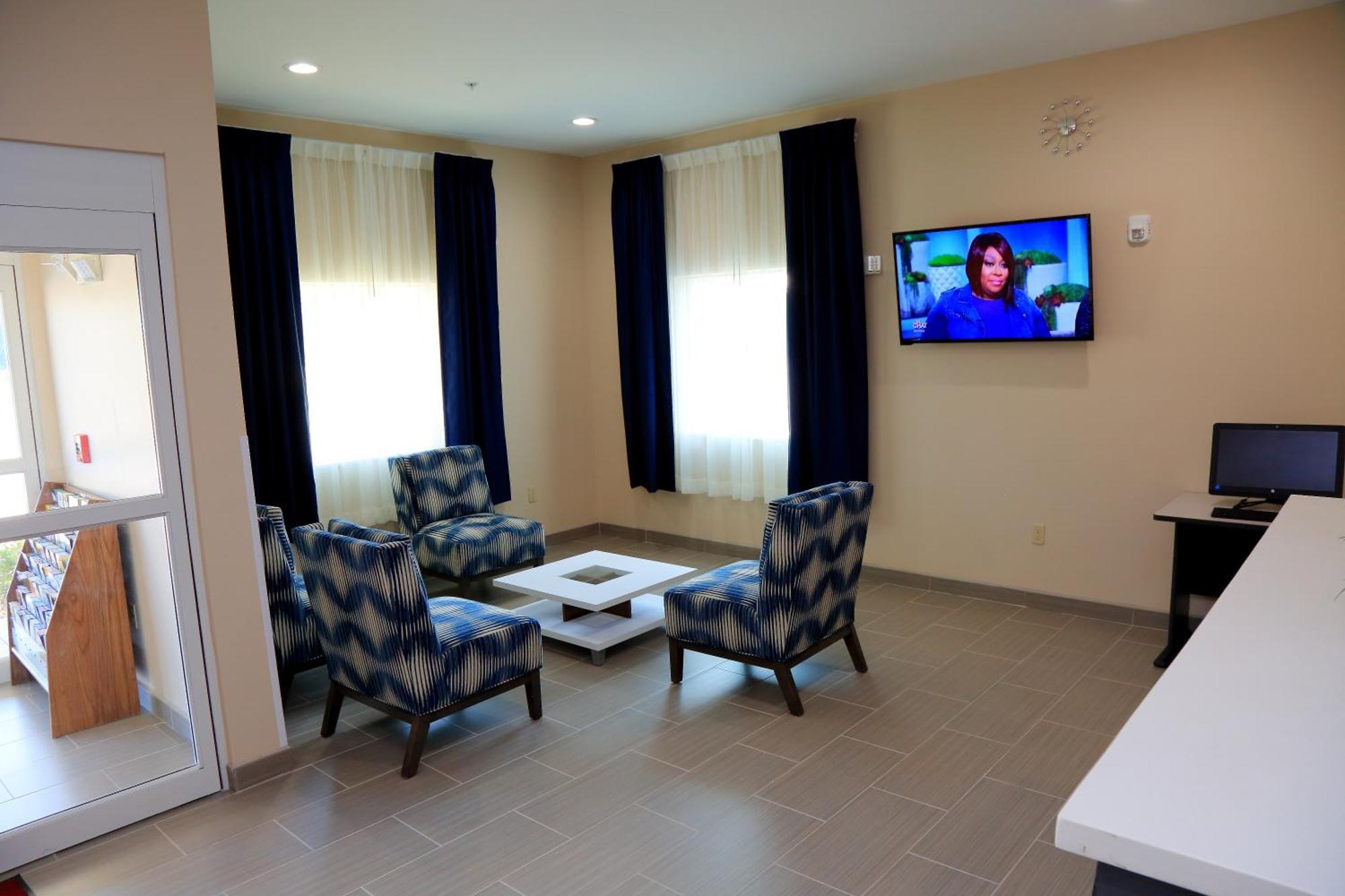 Americas Best Value Inn & Suites-Prairieville Bagian luar foto