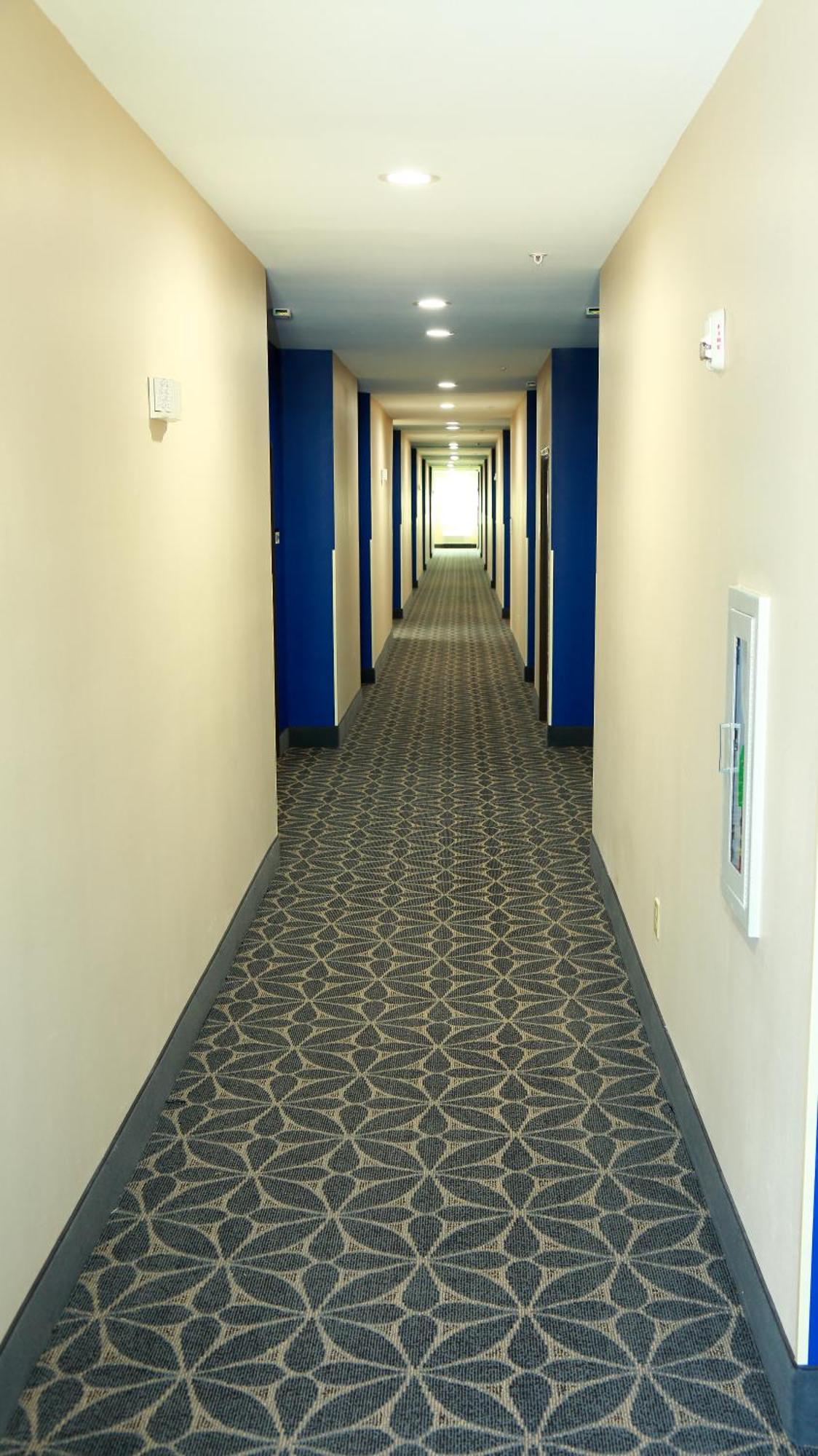 Americas Best Value Inn & Suites-Prairieville Bagian luar foto