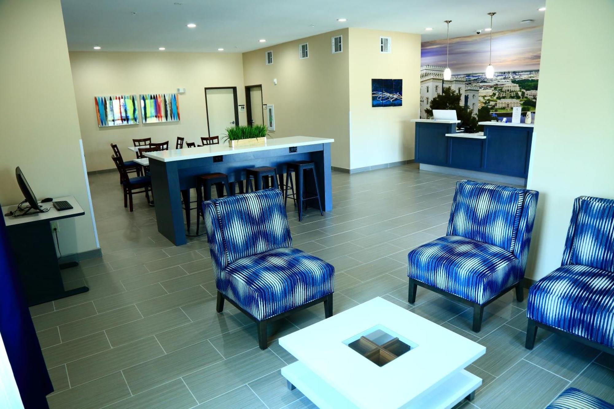 Americas Best Value Inn & Suites-Prairieville Bagian luar foto